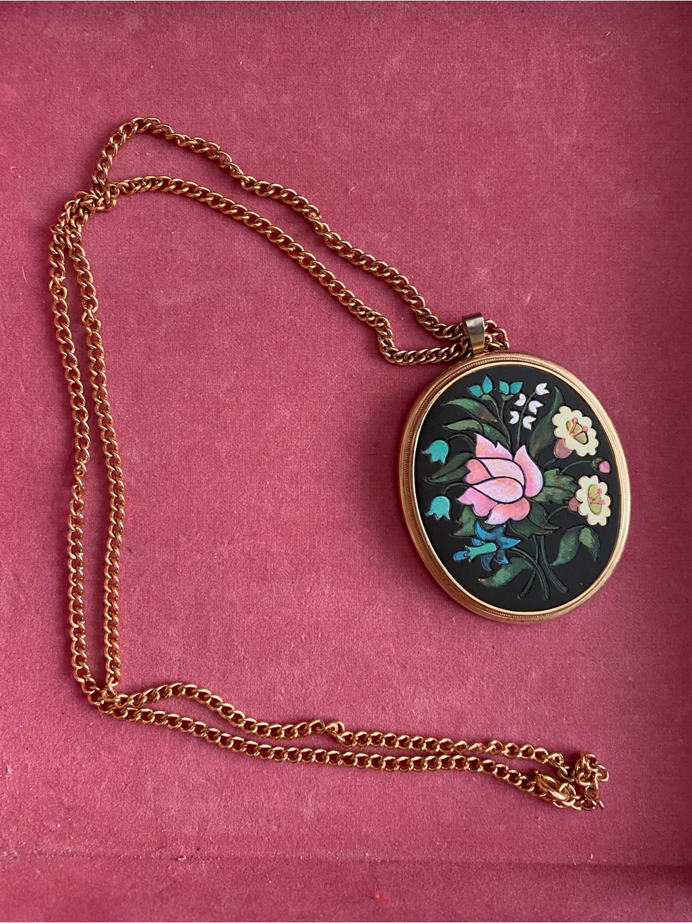 Vintage Avon Floral Mosaic Inlay Oval Pendant Necklace Gold Chain